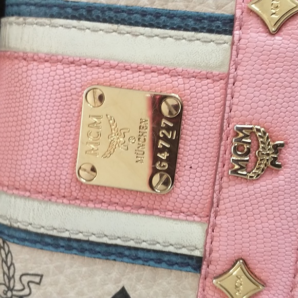 MCM WALLET! Great SALE! - Picture 4 of 16